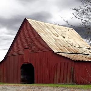 Barn by the road